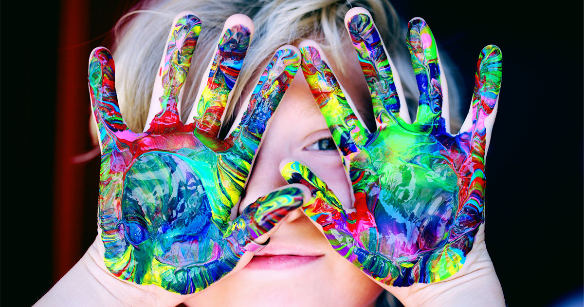 Child with paint on its hands
